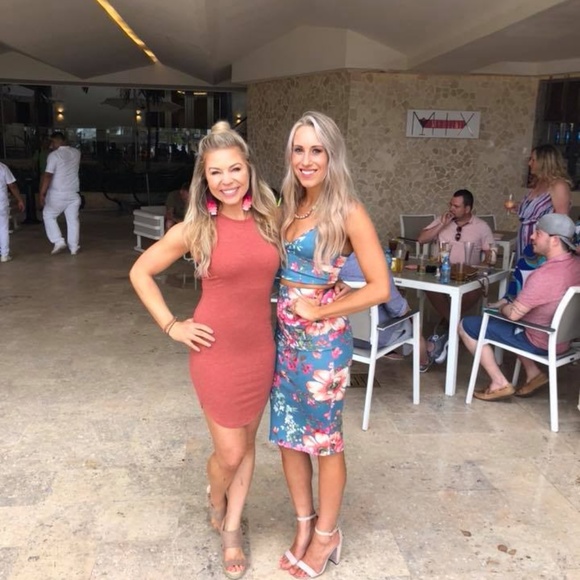 Floral 2 piece crop top/ skirt set - Picture 2 of 2